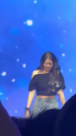 ▲▼GFRIEND爆哭。（圖／翻攝自X）