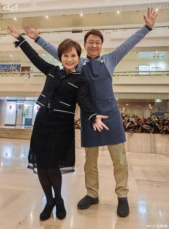 ▲▼李四端（左）、沈春華（右）在《大雲時堂》同台歡聚。（圖／八大提供）