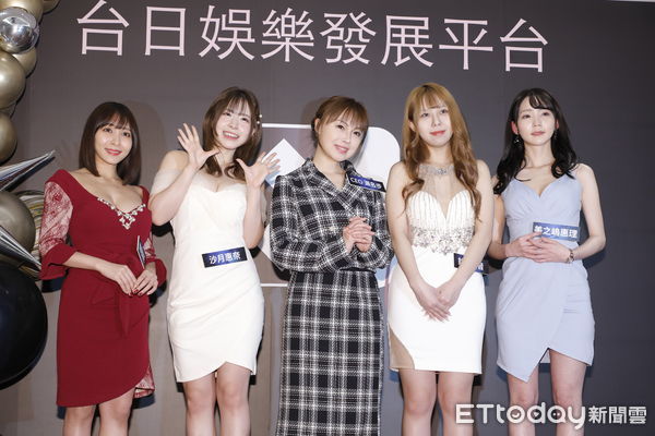 ▲▼日本人氣AV女優逢見梨花、美之嶋惠理、沙月惠奈、鈴木心音記者會。（圖／記者湯興漢攝）