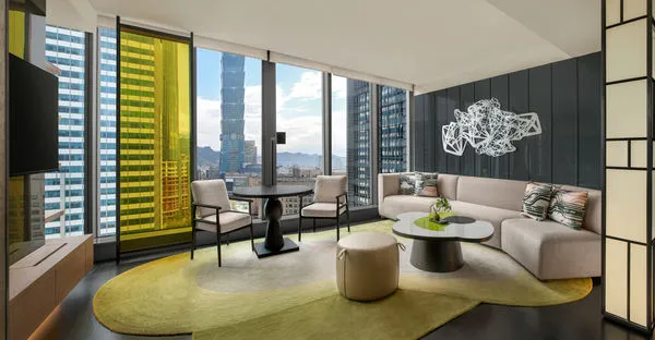 ▲台北W飯店今（20日）公布405間客房「微整形」新樣貌。（圖／台北W飯店提供）