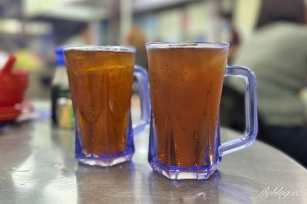 ▲▼馬來西亞吉隆坡黃亞華小食店，亞羅街夜市必吃燒雞翅。（圖／部落客飛天璇提供）