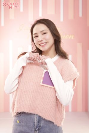 ▲藍心湄（中）和節目來賓嘉明（左）、餒狸被5位媽媽的少女心逗到樂不可支。（圖／TVBS）