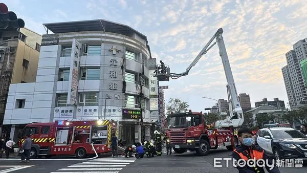 ▲▼鼓山診所火警             。（圖／記者吳世龍攝）