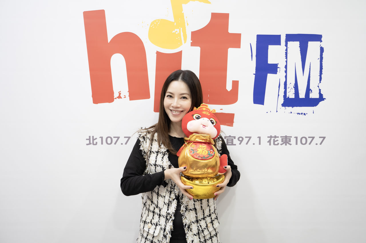 ▲▼徐懷鈺上電台。（圖／Hit Fm聯播網提供）