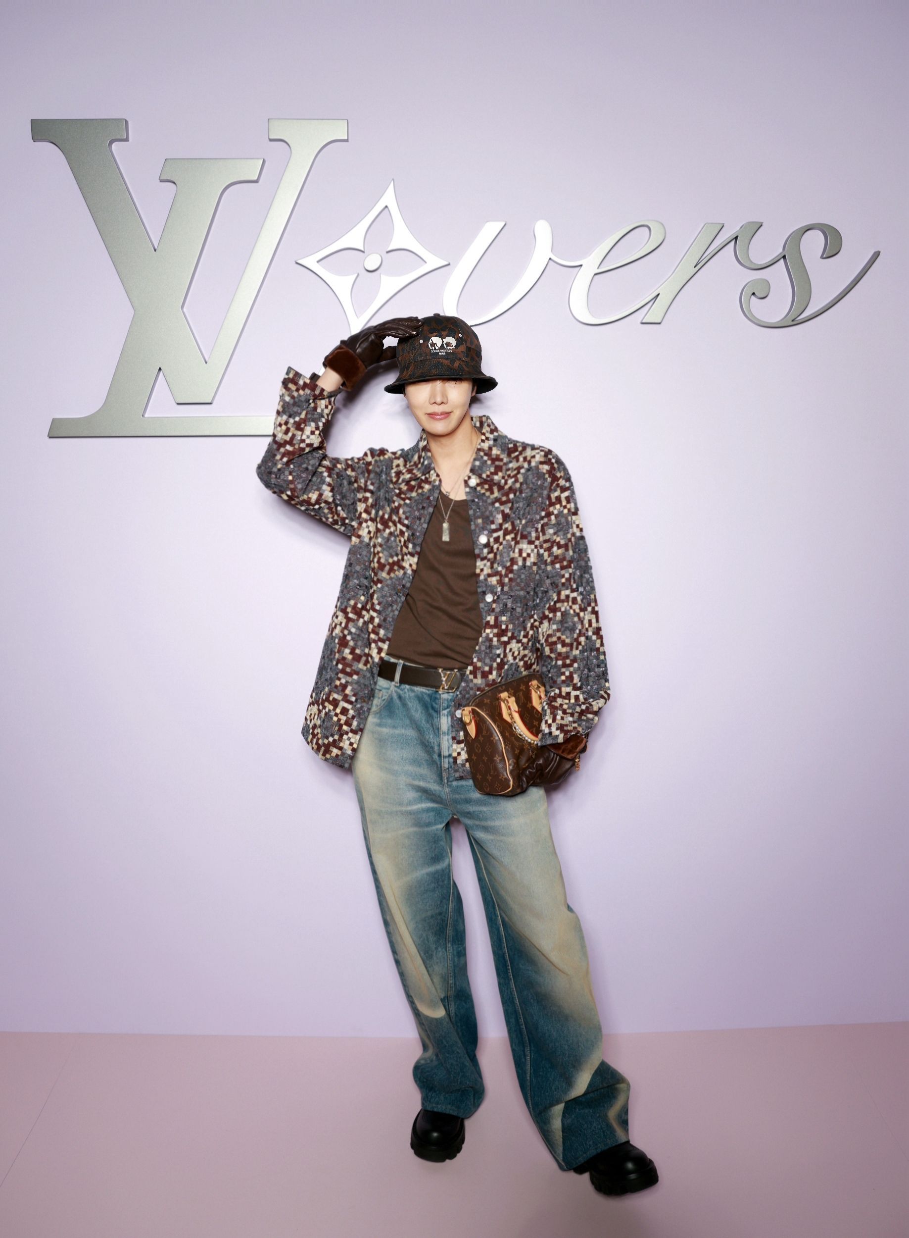 ▲▼    LV男裝秀         。（圖／品牌提供、翻攝自IG）