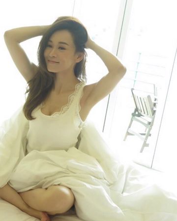 ▲▼楊思琦2012年未婚生女，鄧兆尊否認劈腿6富商的女星姓楊。（圖／翻攝自IG）