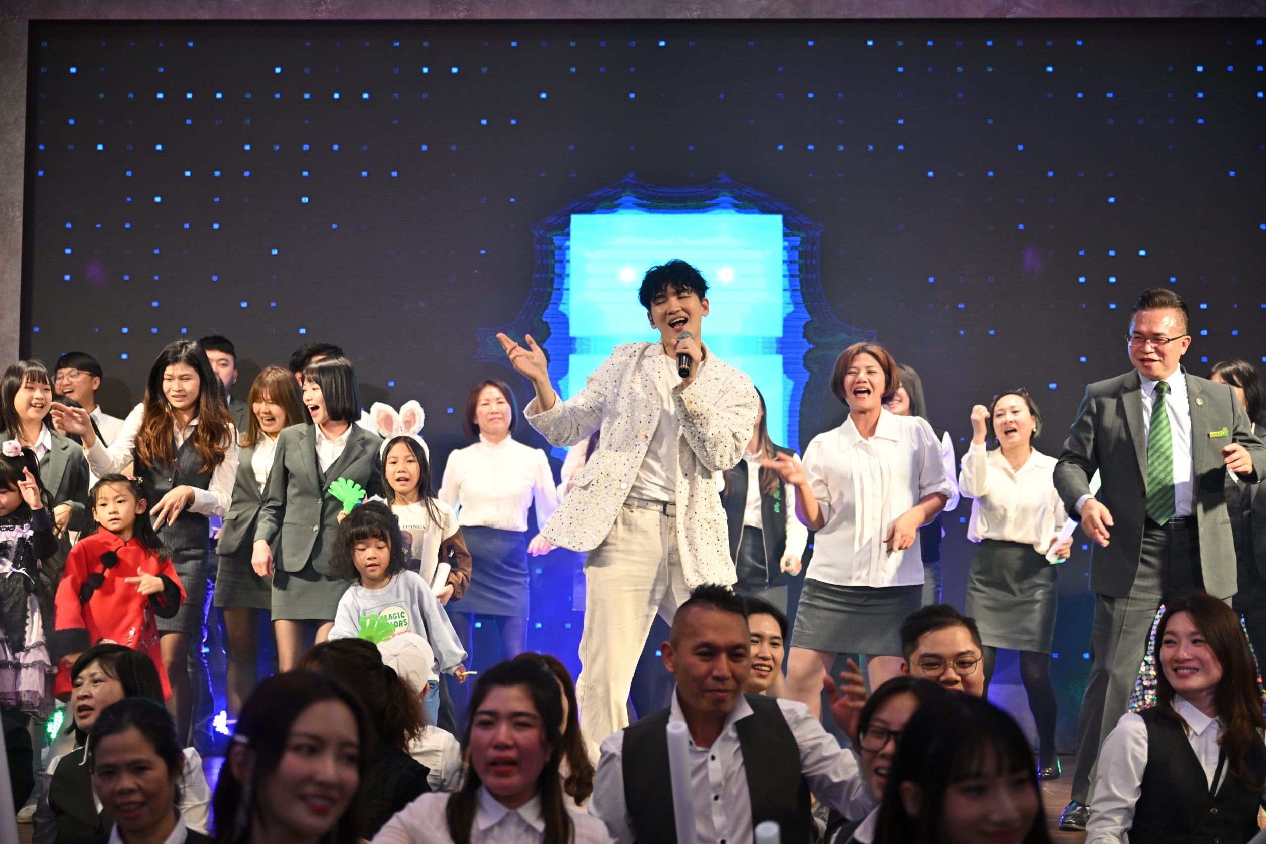 ▲▼房產,尾牙,永慶房產,有巢氏房屋,桃園區,永慶房產集團,永慶房市訊息,永慶必知小常識。（圖／永慶房產集團提供）