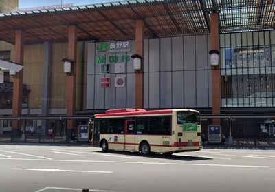 快訊／日本長野JR車站「2男1女遭砍」1人命危　兇手持刀跑了