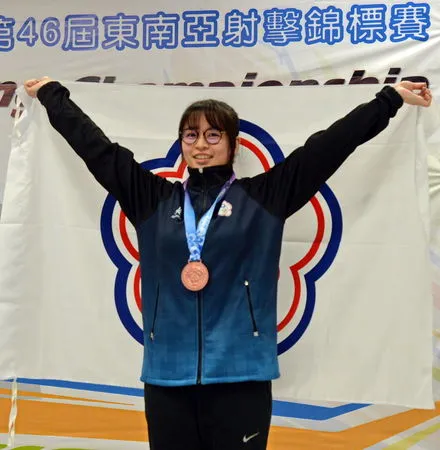 ▲中華隊宋諭婷拿下本屆50公尺步槍三姿銅牌、男子步槍三姿印尼選手手古斯塔菲安(中)射下金牌。（圖／東南亞射擊錦標賽提供）