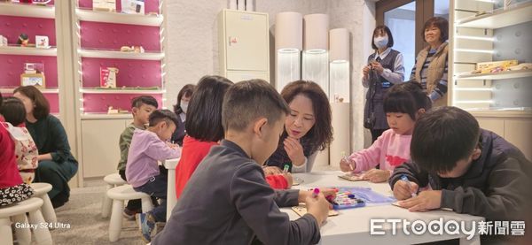 ▲▼ 中埔穀倉農創園區共和市集  。（圖／記者翁伊森攝）