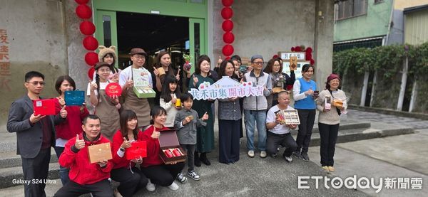 ▲▼ 中埔穀倉農創園區共和市集  。（圖／記者翁伊森攝）