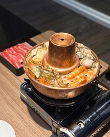 ▲▼台北高人氣酸菜白肉鍋。（圖／ReadyGo提供）