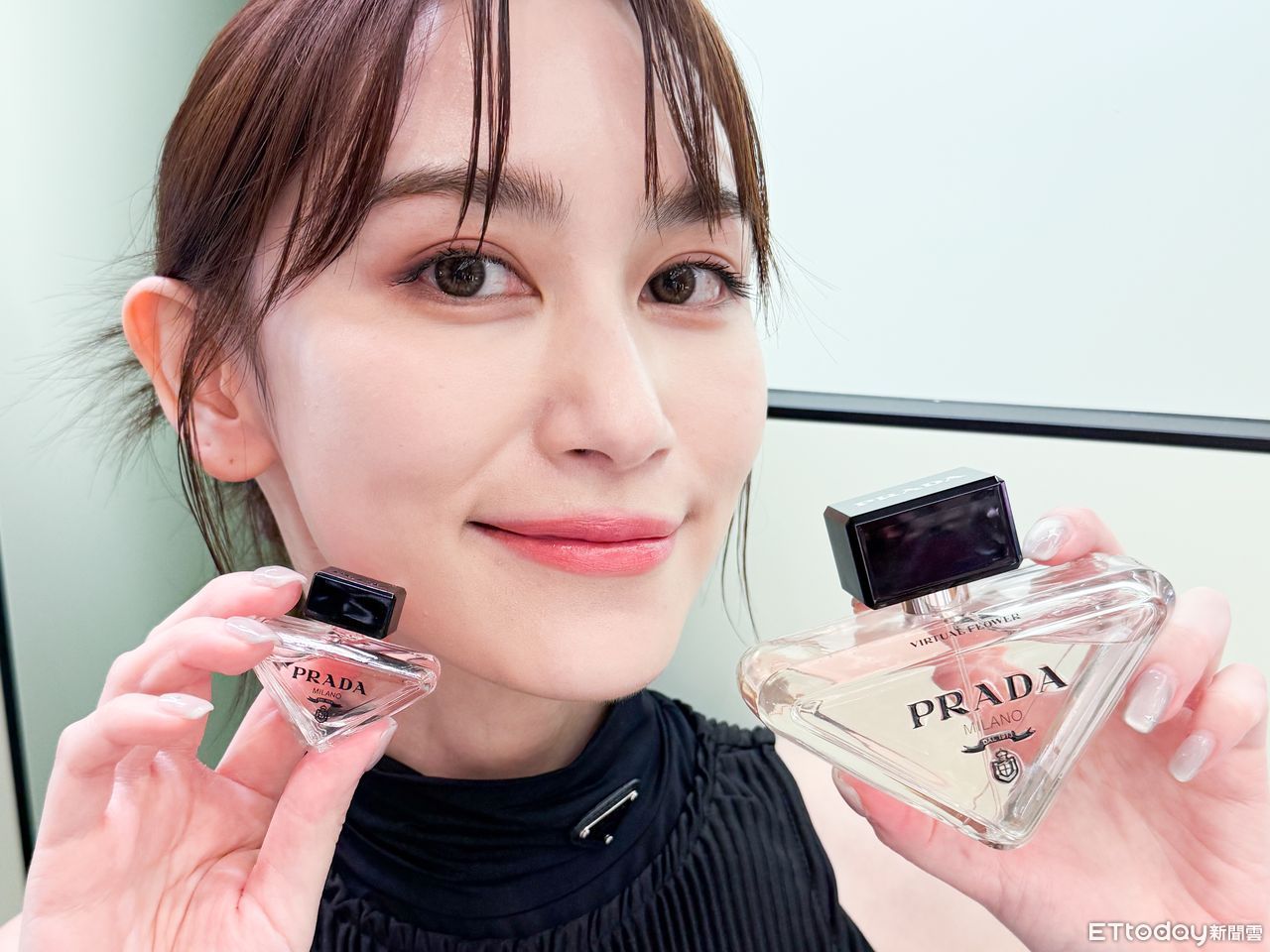 PRADA BEAUTY,潤唇膏,黛珂,彩妝,唇膏,。（圖／記者李薇攝、品牌提供）