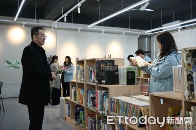 花蓮市圖限時專送！　「書箱宅急便」送好書進校園