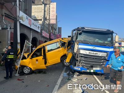 頭城阿宗芋冰前驚險車禍！疑砂石車釀4車連撞　議員座車慘遭包夾