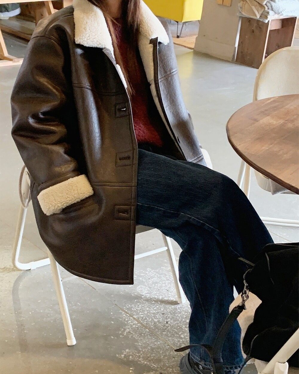 ▲針織背心穿搭 。（圖／翻攝自官網）