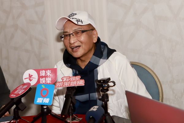 ▲孔鏘腳生怪病突然超級浮腫。（圖／記者葉文正翻攝）