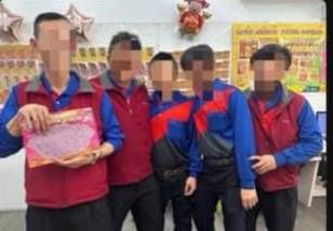 ▲▼             彰化埔心鄉5名男子買2千元刮刮樂中大獎。（圖／翻攝自埔心鄉長臉書）