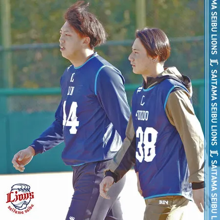 ▲西武林冠臣(左)參加新人訓練。（圖／截自西武官方IG）