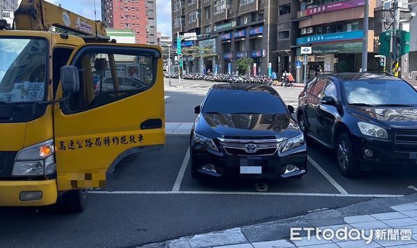 ▲▼天道盟軍師川園遭帶走一夜，警追作案車輛，鎖定特定嫌犯。（圖／記者邱中岳翻攝）