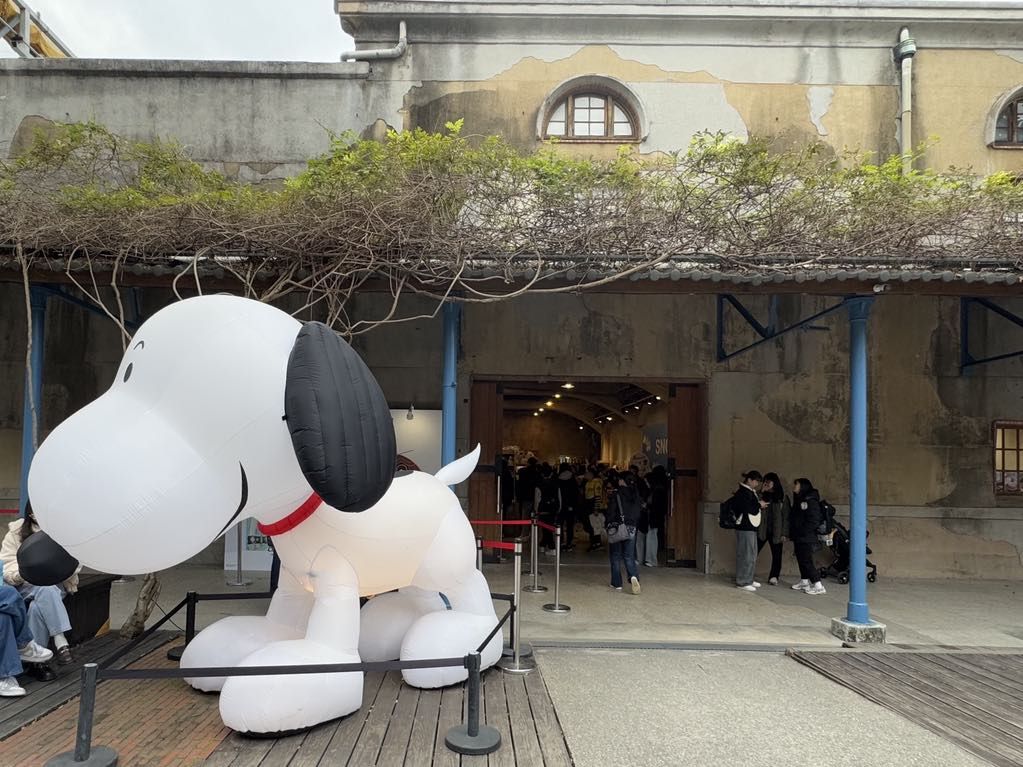 ▲史努比甜點世界快閃店。（圖／記者胡至欣攝）