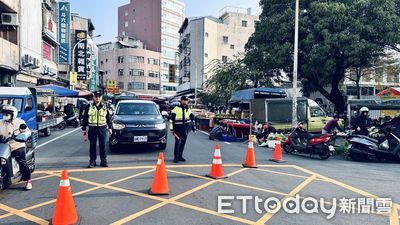 雲林西市場年貨大街人潮爆滿　斗六警啟動交管措施