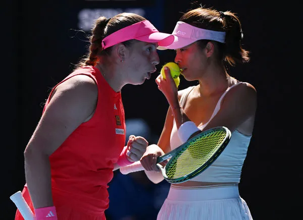 ▲▼謝淑薇與搭檔拉脫維亞好手奧斯塔朋科。（圖／路透）