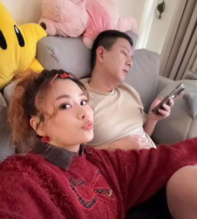 ▲董仔今年也會跟海力各自回家跟家人過年。（圖／翻攝自董仔Instagram）