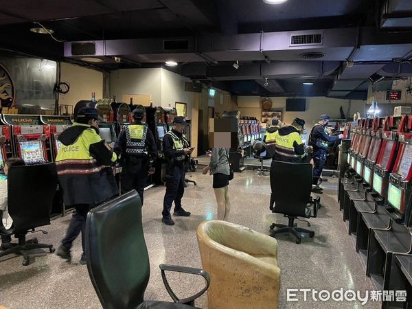 ▲▼         宜蘭警方威力掃蕩    。（圖／記者游芳男翻攝）