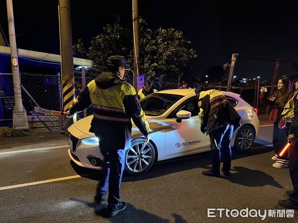 ▲▼         宜蘭警方威力掃蕩    。（圖／記者游芳男翻攝）