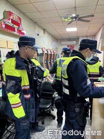 ▲▼         宜蘭警方威力掃蕩    。（圖／記者游芳男翻攝）