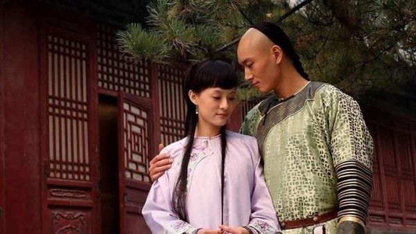 ▲李東學解密果郡王知道甄嬛生下自己的孩子。（圖／翻攝自微博）