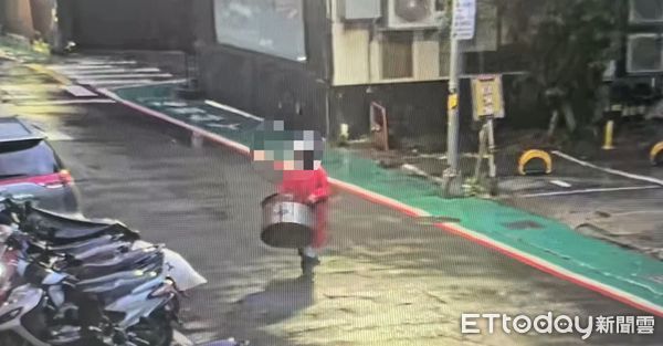 ▲▼北市私廚準備年夜菜訂單，卻在小年夜前夕鍋爐被偷走。（圖／記者邱中岳翻攝）