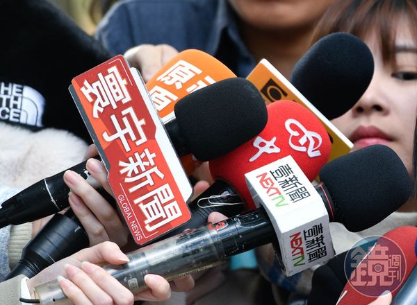 新聞記者和媒體工作者無法享受年假。（本刊資料照）