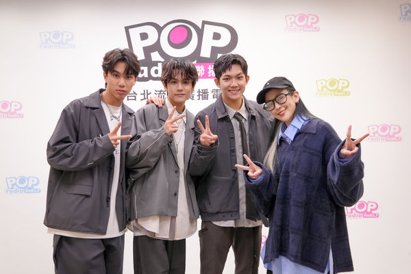 ▲挑戰年齡鴻溝！盧佾暘誤將魏如萱當持修　魏如昀尖叫：「好恐怖」。（圖／POP Radio提供）