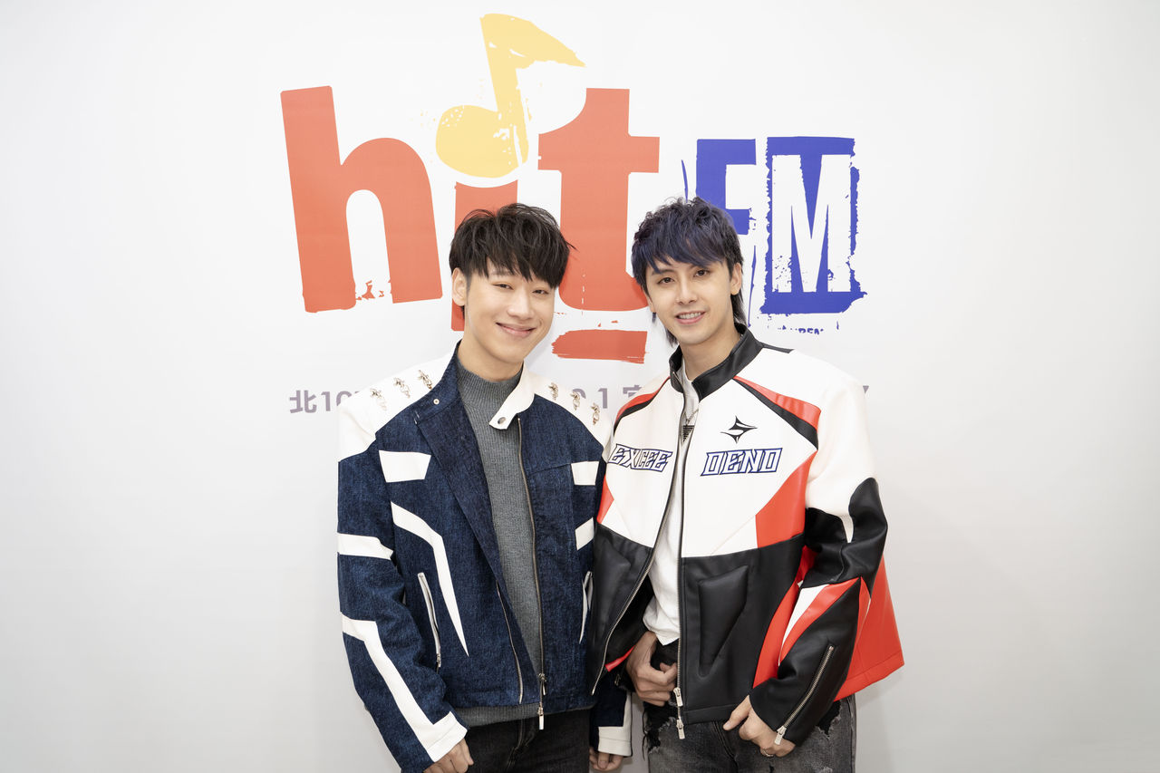 ▲▼賴晏駒、田亞霍主持Hit Fm小年夜特別節目。（圖／Hit Fm聯播網提供）