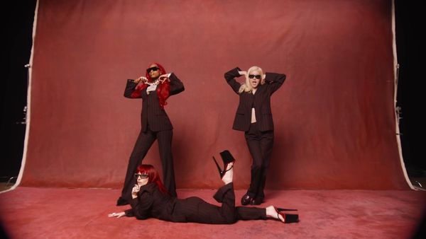 ▲火星人布魯諾新歌被批太露骨。（圖／翻攝自MV）