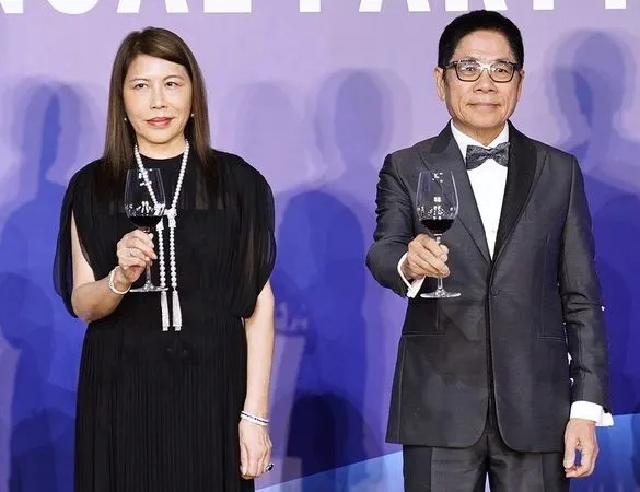 ▲陳德勝(右)忙完公事，開始放假了才決定陪夫人到南義旅行。（圖／德翔提供）