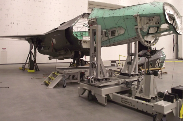 ▲▼被稱為「科學怪人閃電」（Franken-Lightning）的F-35A「閃電 II 型」（Lightning II）戰機。（圖／取自Hill Air Force Base）