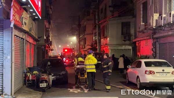 ▲桃園平鎮合作街一戶民宅傳出火警。（圖／記者陳韻如翻攝）