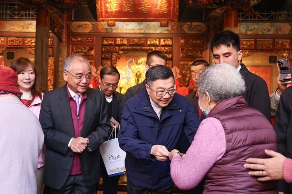 ▲卓揆桃園廟宇參香祈福