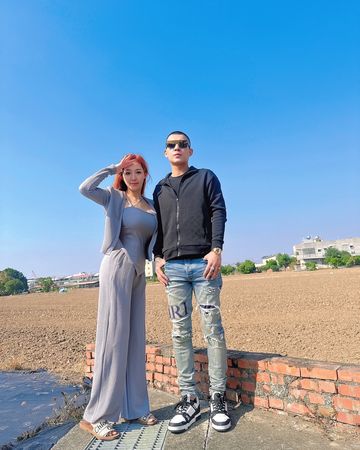 ▲▼鳳梨陪老婆回娘家，開夜車一路黑。（圖／翻攝自Threads）