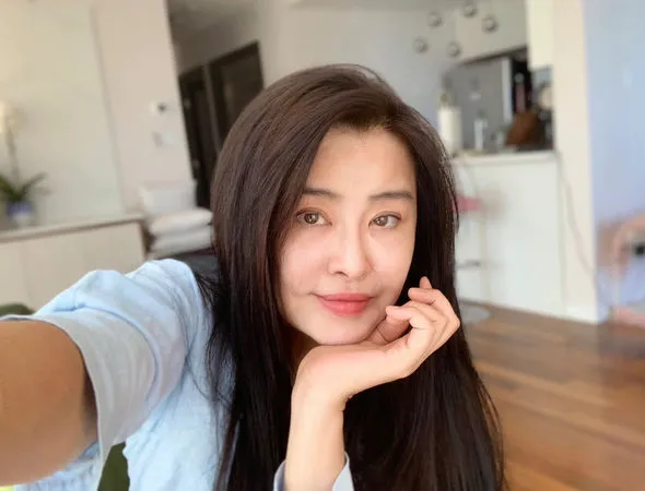 ▲▼王祖賢58歲了。（圖／翻攝自王祖賢吧）