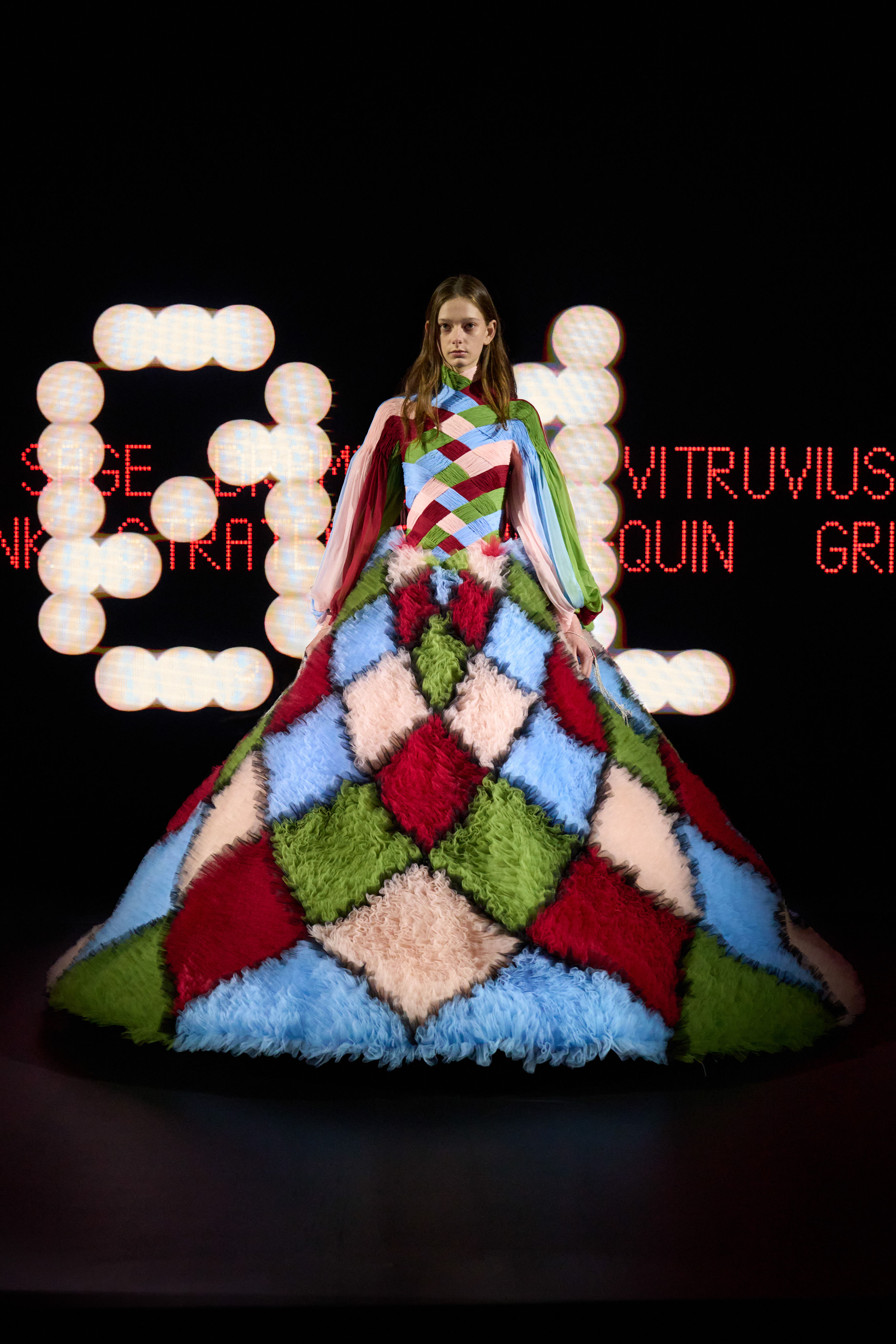 ▲▼  valentino 。（圖／品牌提供）