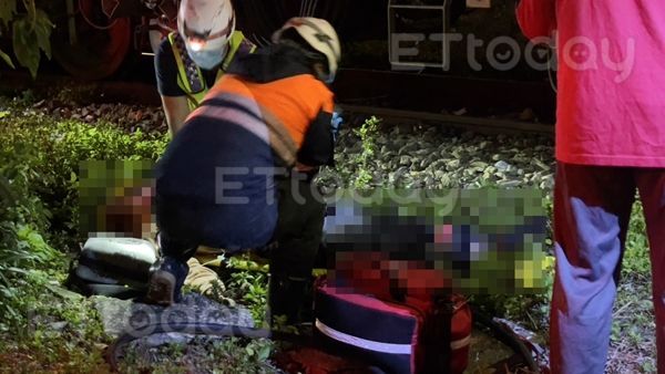 ▲▼台鐵傳出死傷事故，單車男騎士行經花蓮玉榮醫院前的平交道，與火車發生碰撞。（圖／記者柯政誟攝）