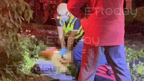 ▲▼台鐵傳出死傷事故，單車男騎士行經花蓮玉榮醫院前的平交道，與火車發生碰撞。（圖／記者柯政誟攝）