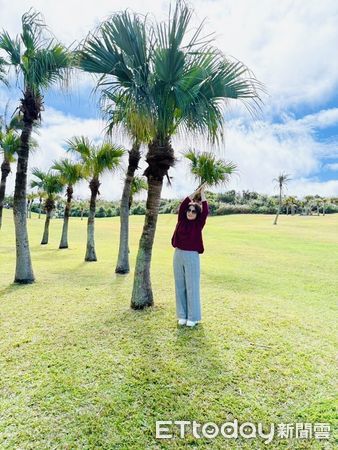 ▲屏東「台灣祭」4月登場，周春米PO照拼觀光：我比鵝鑾鼻燈塔還高耶。（圖／記者陳弘修翻攝）