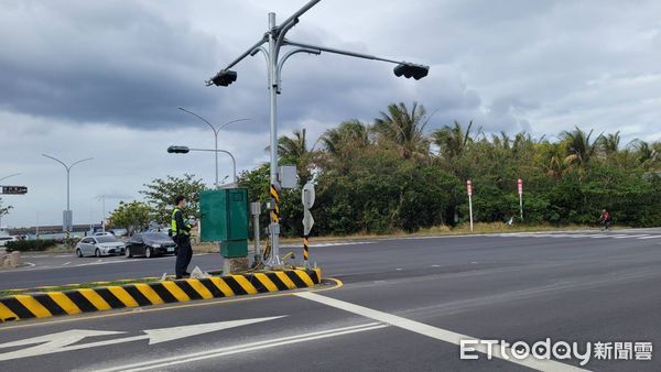 ▲恆春警方籲用路人多利用替代道路，避免塞車             。（圖／記者陳崑福翻攝）