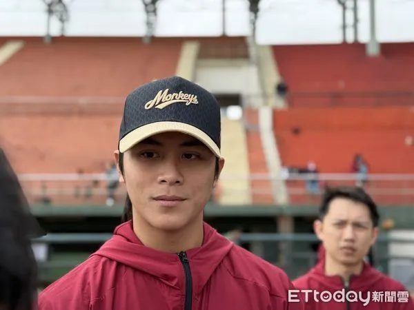 ▲▼        樂天桃猿呂詠臻     。（圖／記者王真魚攝）