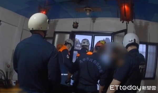 ▲▼磚頭雨。（圖／記者許宥孺翻攝）